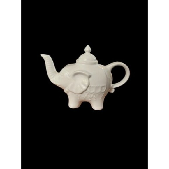 Bia Cordon Bleu Inc 28 Oz White Porcelain Elephant Tea Pot-Vintage - Picture 2 of 7